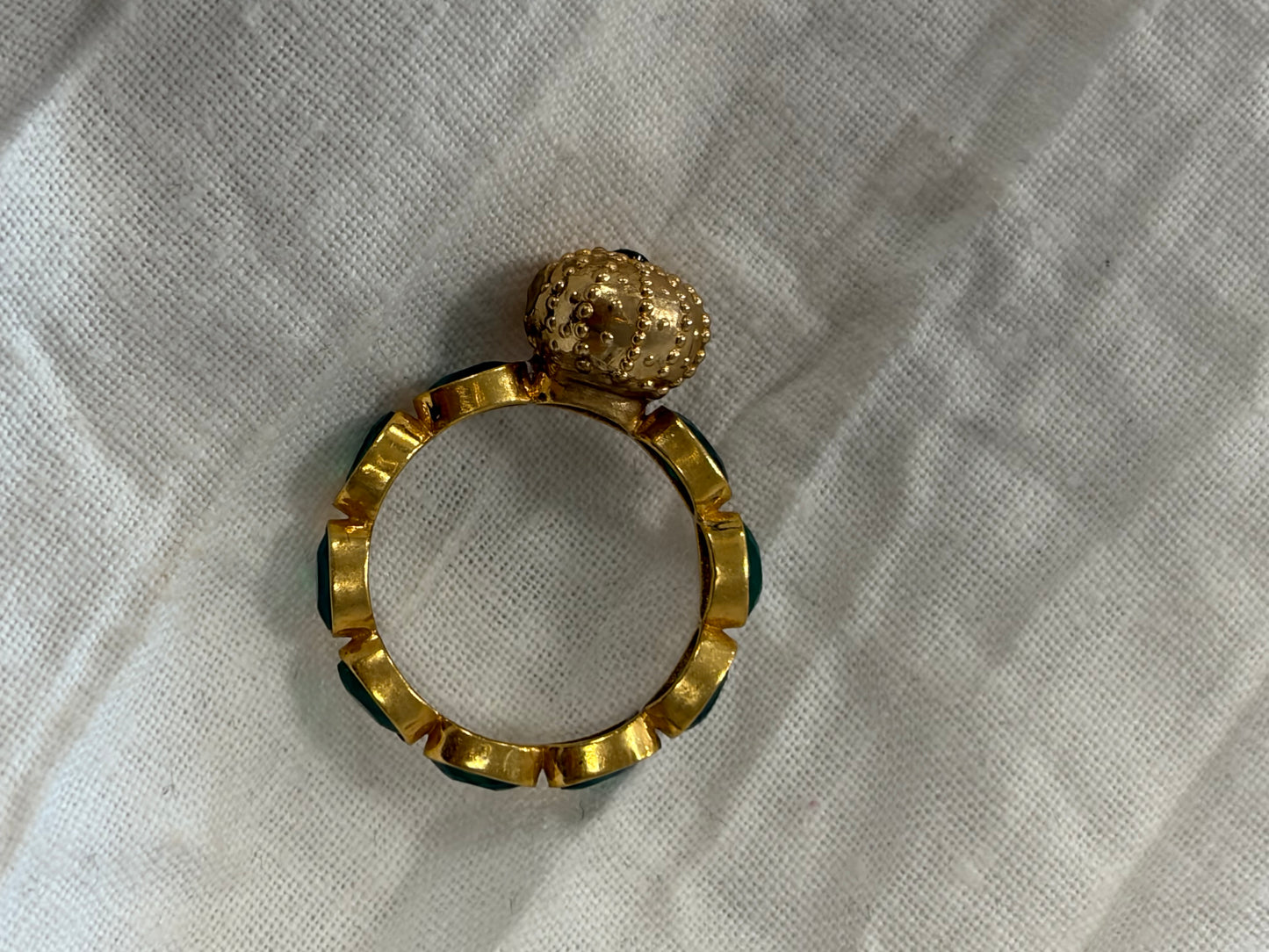 Bague Onyx vert et Oursin gold ✨