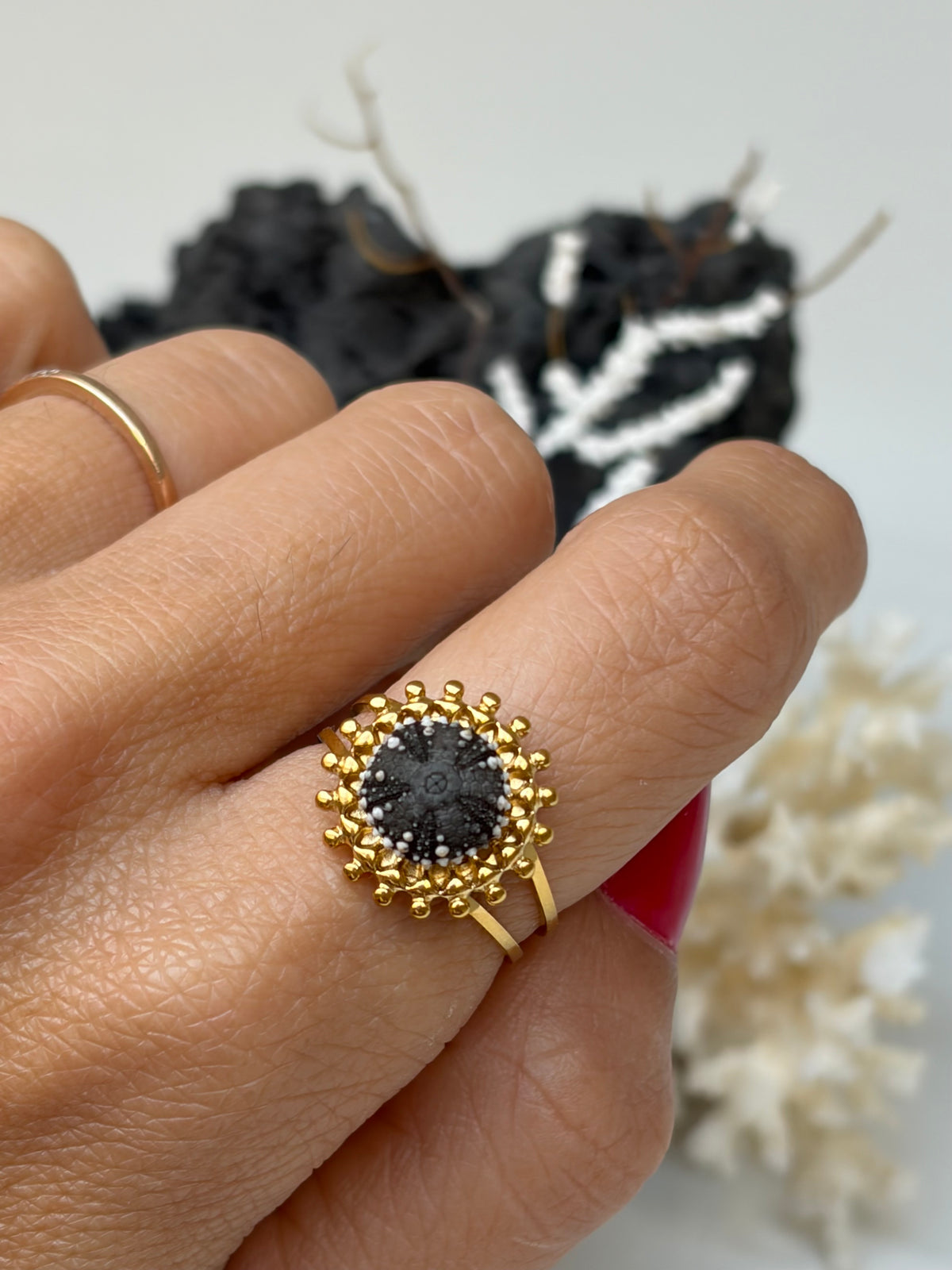 Bague  Éclipse ✨ oursin noir et soleil en acier - pièce inoxydable