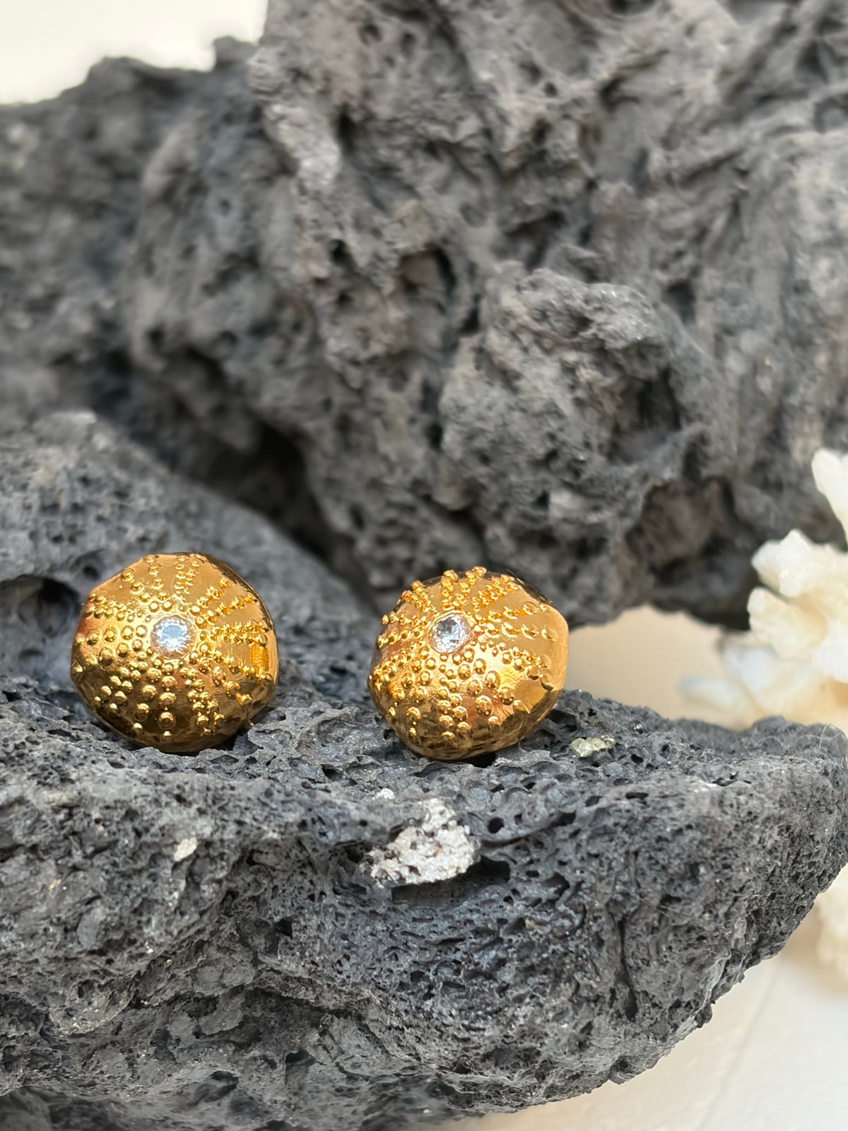 Boucles d’oreilles Plated Gold & cristal Zircon - Malo - pièce de caractère ©️