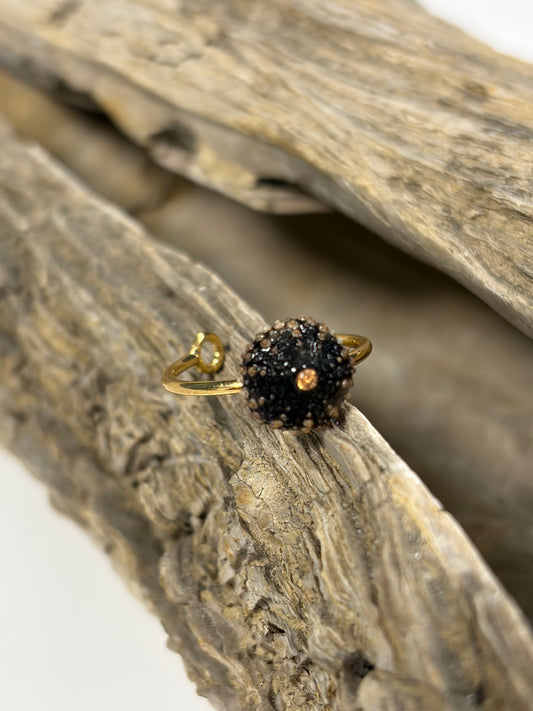 Bague Vénus - oursin noir et or laminé- ajustable - exclusif Kaküka Jewelry©️