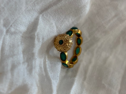 Bague Onyx vert et Oursin gold ✨