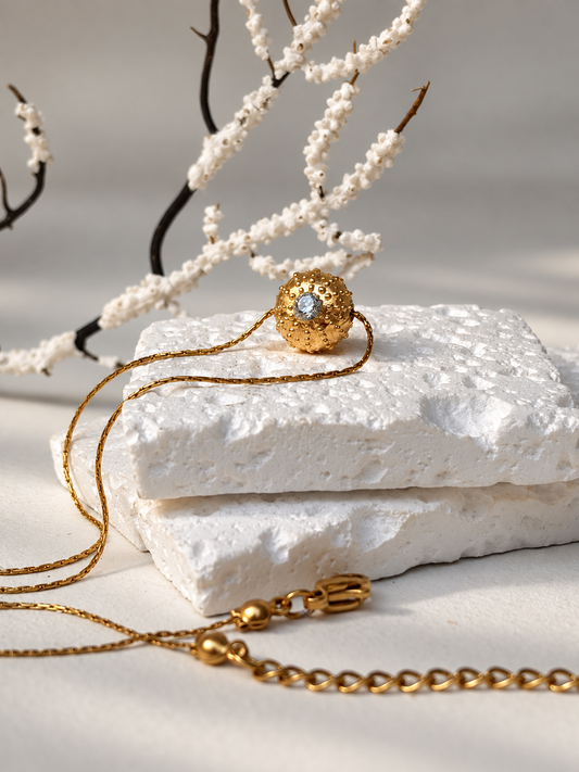 Collier Gold plated  Ursinu Azul - exclusif chez Kaküka Jewelry