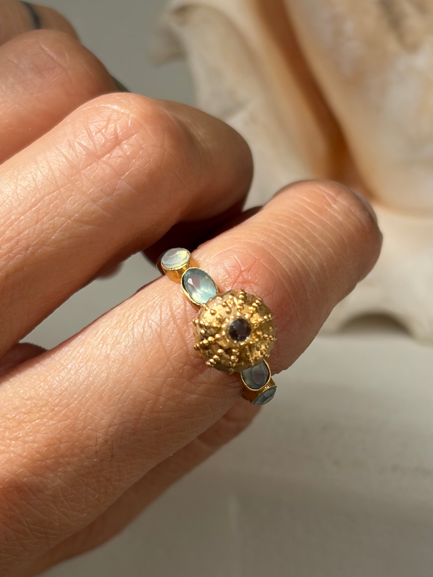 Bague Calcédoine bleue et Oursin gold ✨ taille 53
