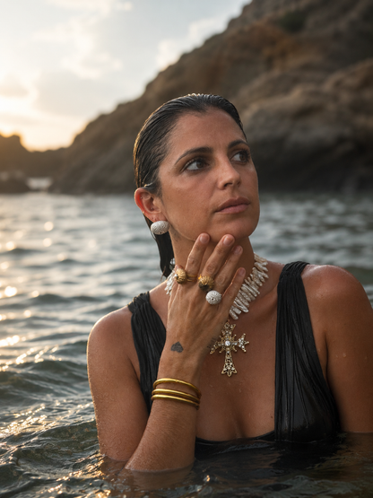 Collier Leone