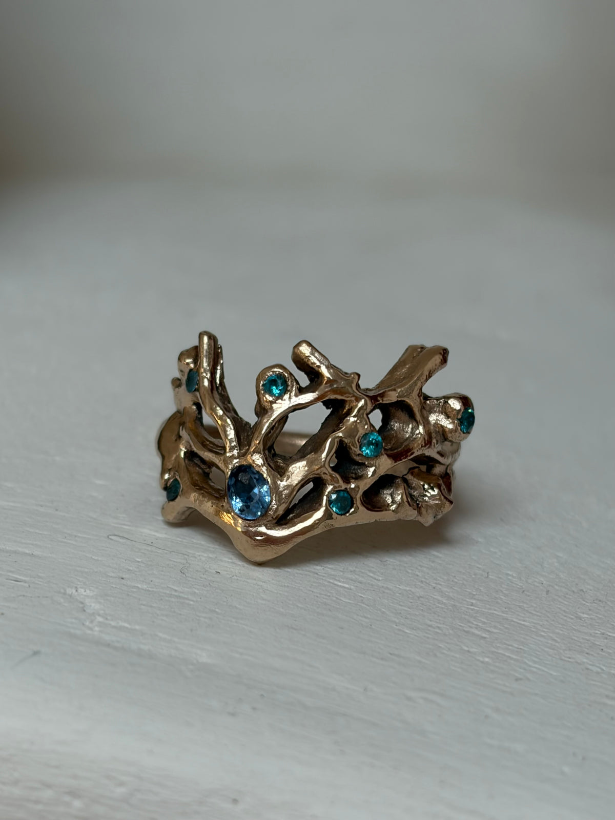 Bague Coralia 🪸 - En bronze et oxyde de zirconium - pièce exclusive Kaküka Jewelry ©️