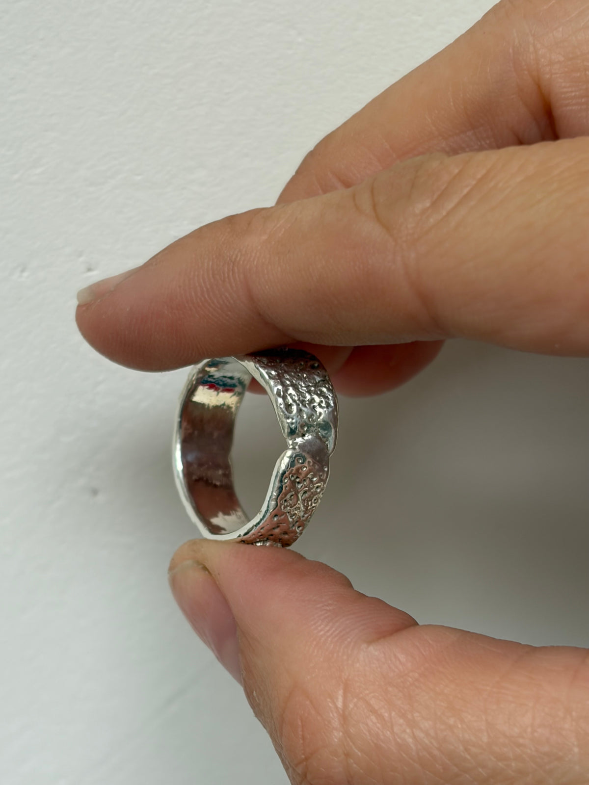 Bague Miléade - argent 950 et tanzanite - pièce unique artisanale Kaküka Jewelry ©️