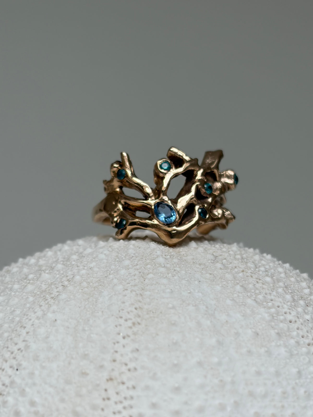 Bague Coralia 🪸 - En bronze et oxyde de zirconium - pièce exclusive Kaküka Jewelry ©️