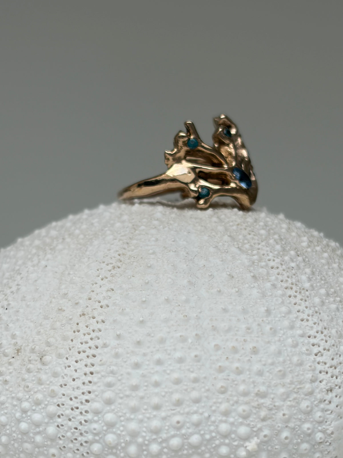Bague Coralia 🪸 - En bronze et oxyde de zirconium - pièce exclusive Kaküka Jewelry ©️